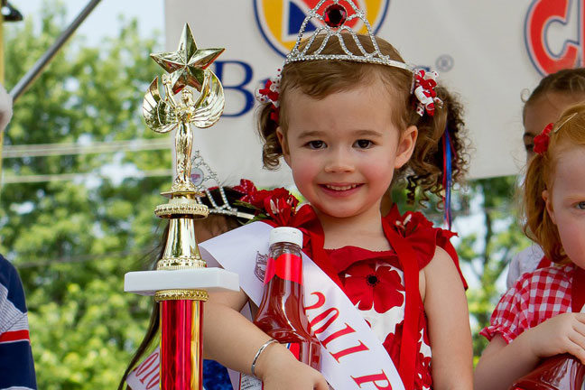 Brooks Catsup Bottle Festival