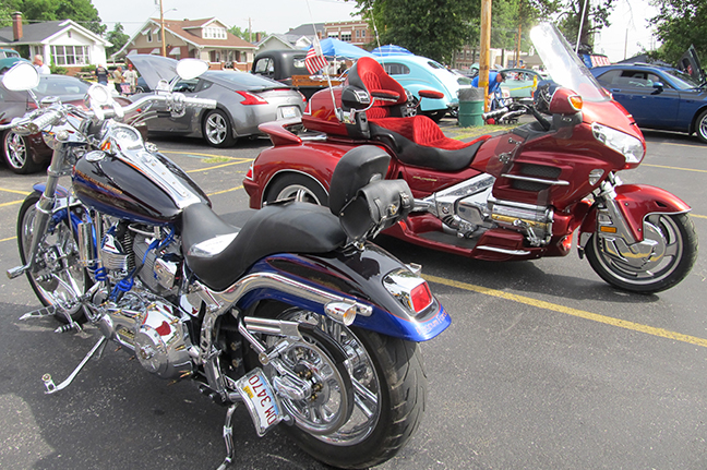 Collinsville Catsup Bottle Car Show