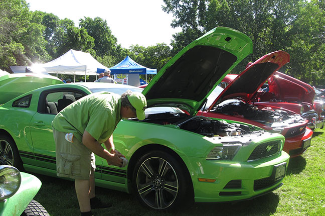 Collinsville Catsup Bottle Car Show