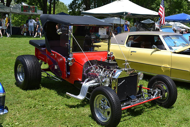 Collinsville Catsup Bottle Car Show