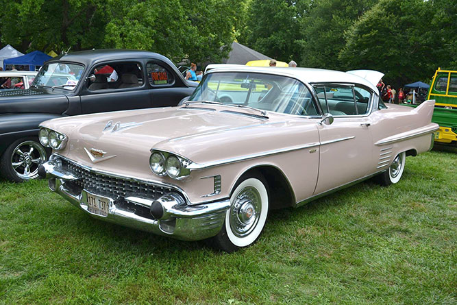 Collinsville Catsup Bottle Car Show